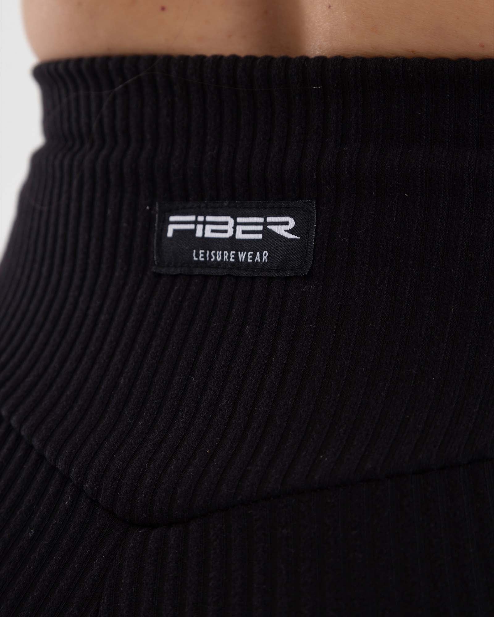 Pantalón amplio negro focused FIBER