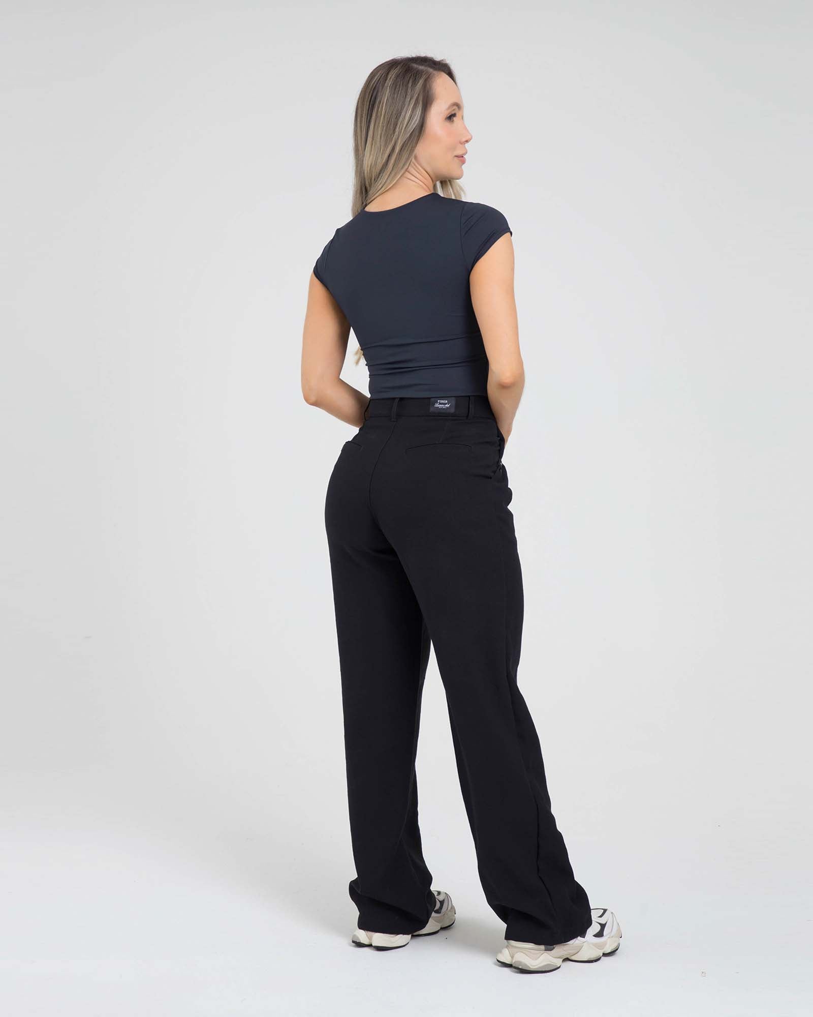 Pantalón leisure move negro offline FIBER