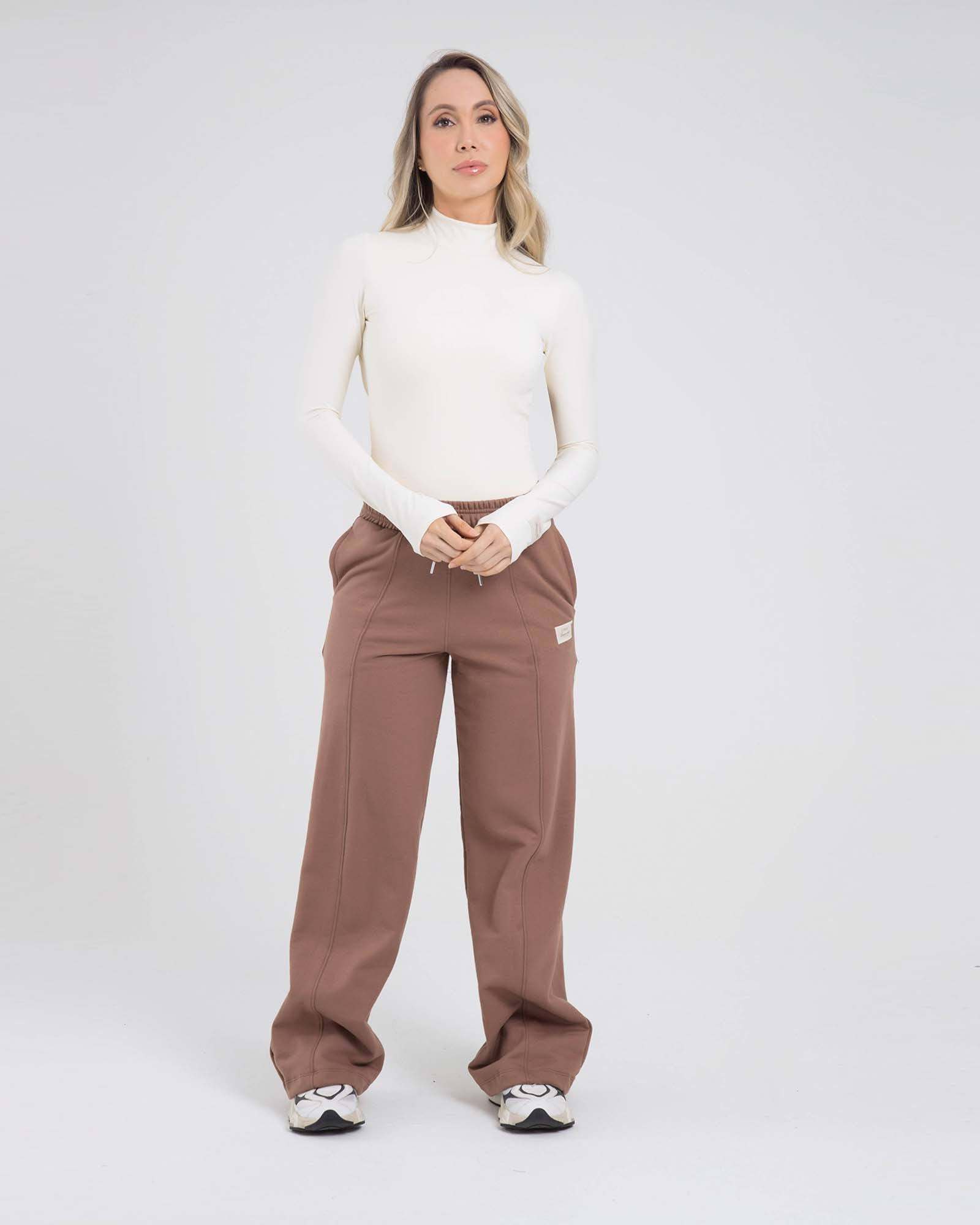 Pantalón club comfort cafe claro offline FIBER