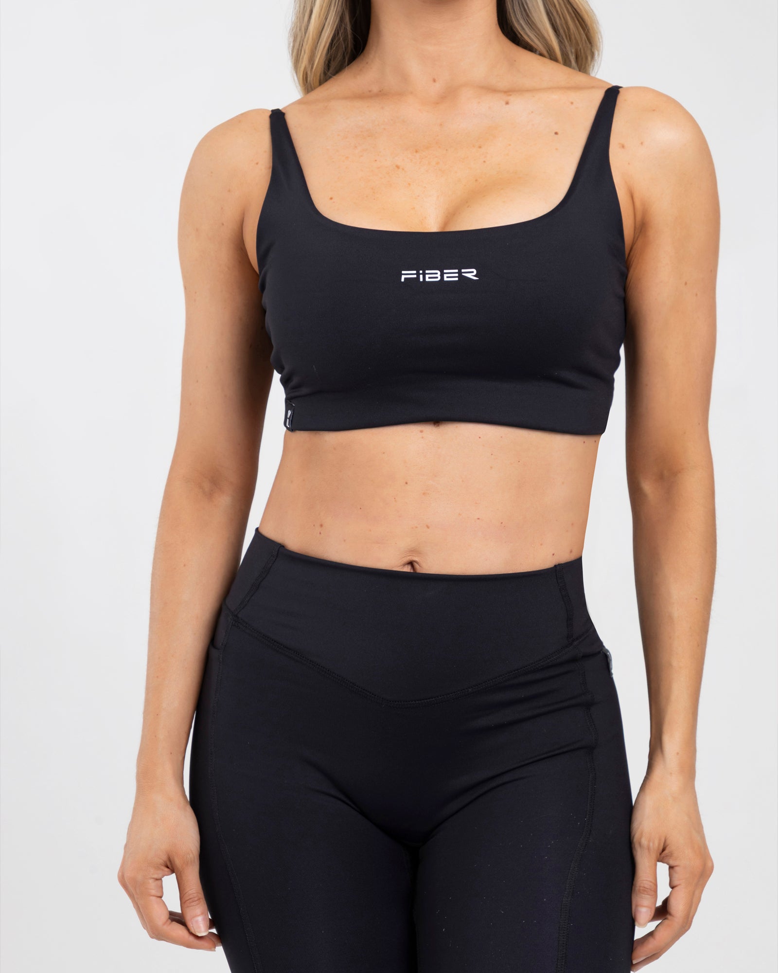 Top sisa essence negro match FIBER