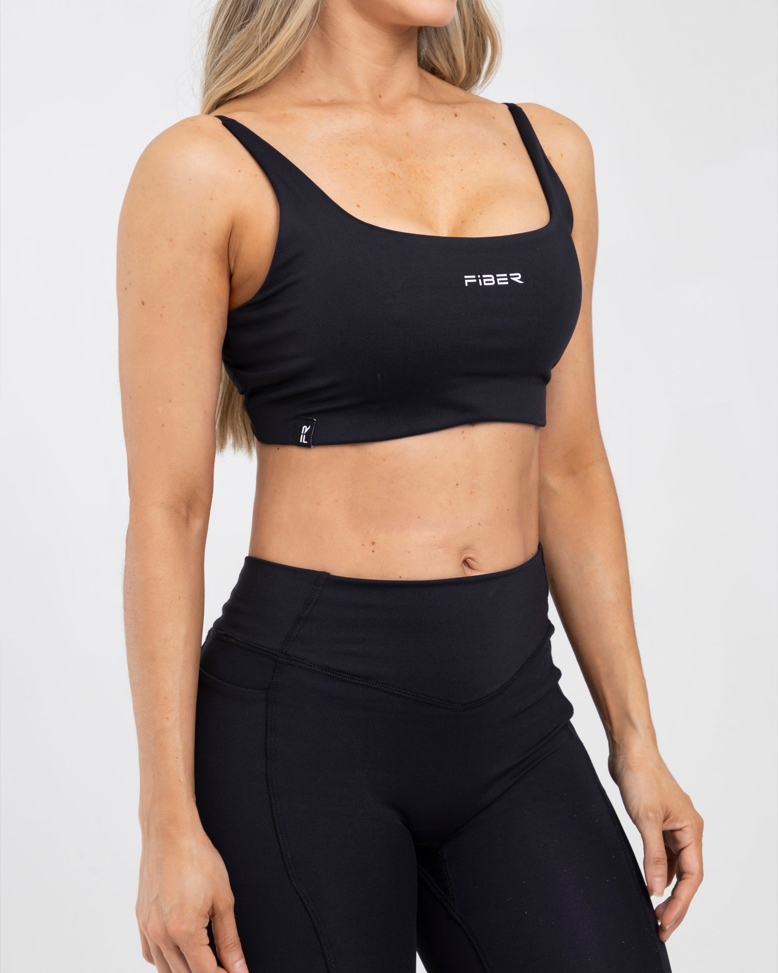 Top sisa essence negro match FIBER