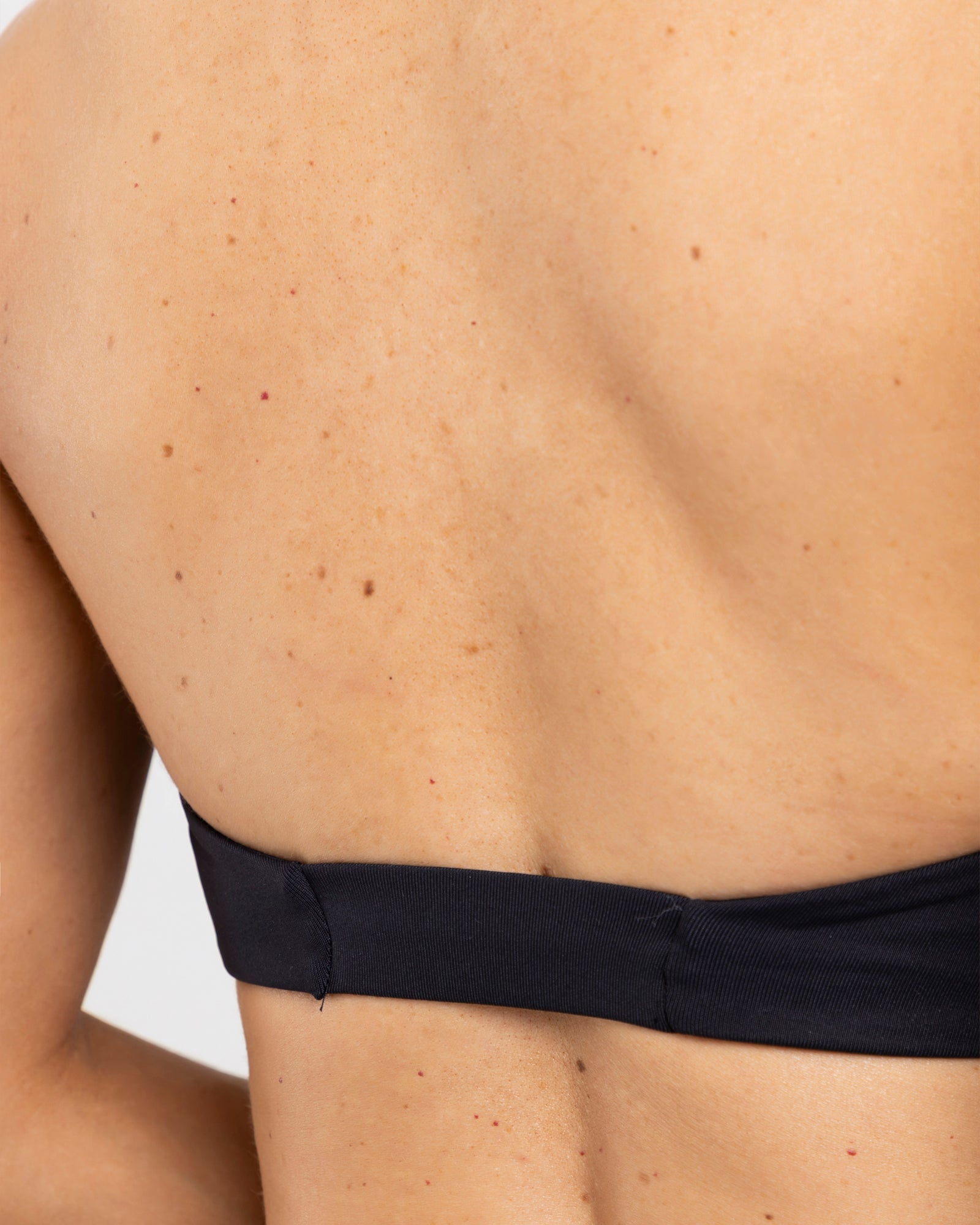 Top halter flow negro match FIBER