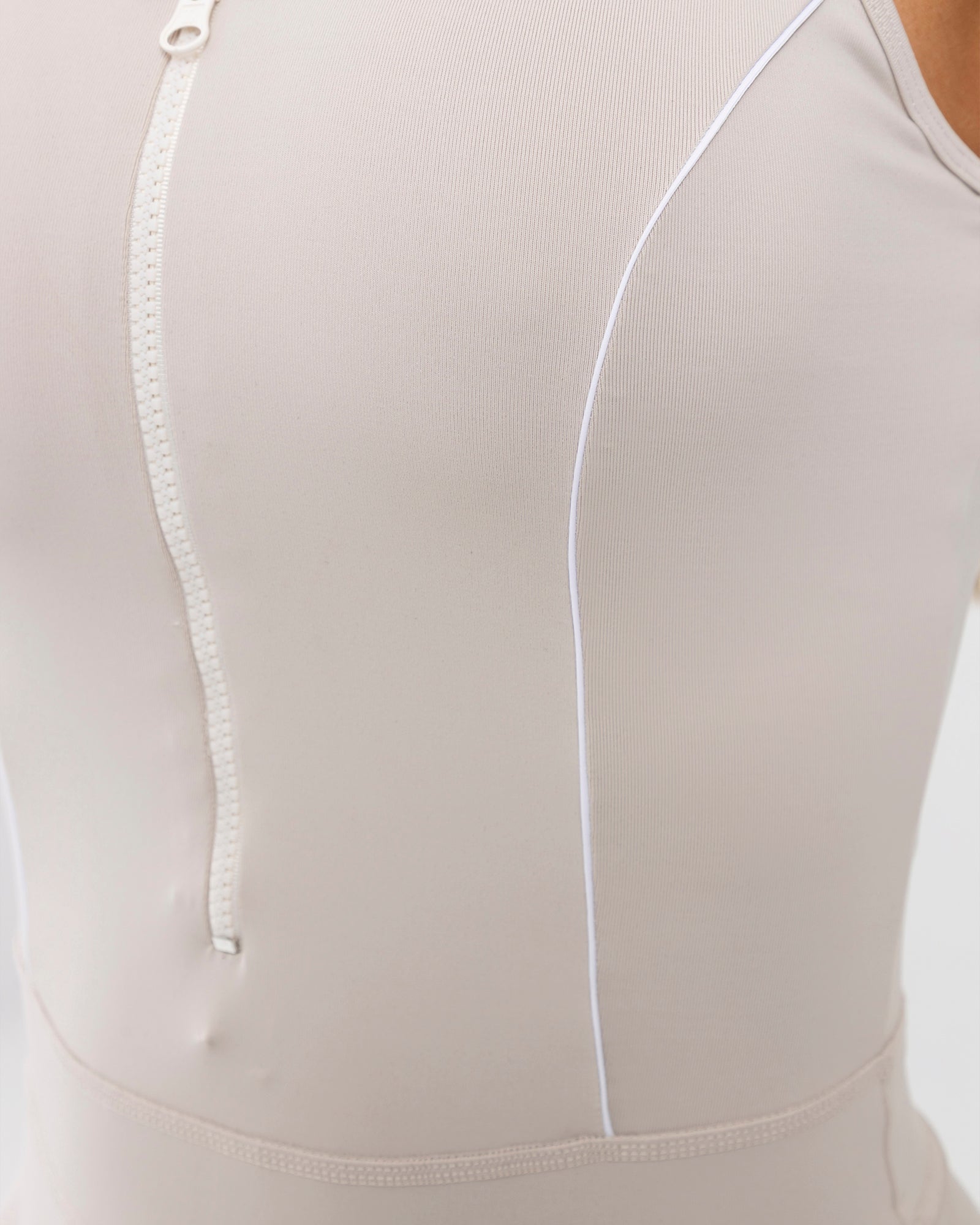 Enterizo falda match beige FIBER