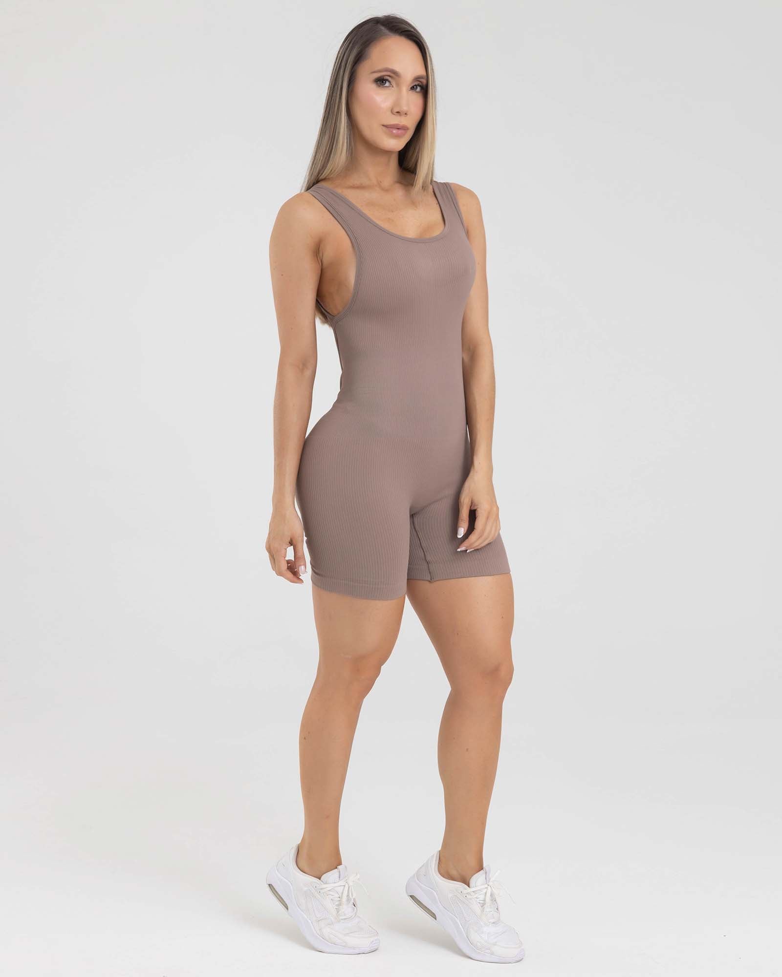Enterizo square corto push up cocoa muse FIBER