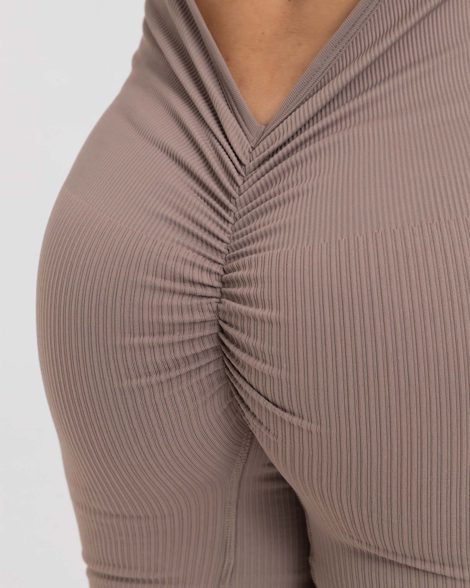 Enterizo square corto push up cocoa muse FIBER
