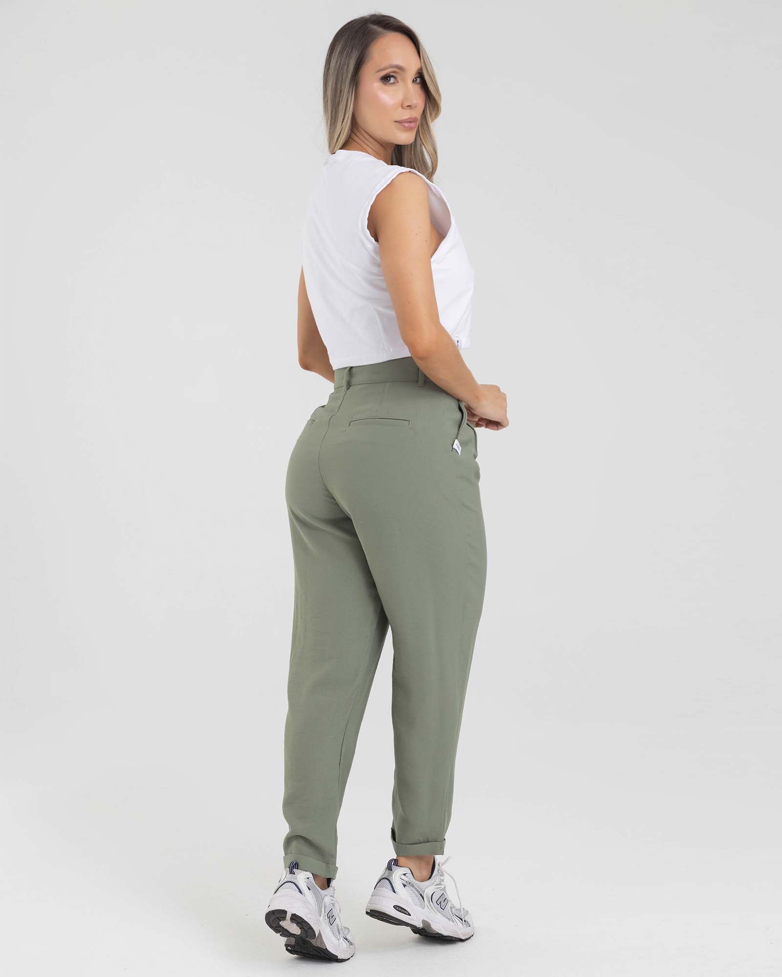Pantalón casualwear verde oscuro muse FIBER