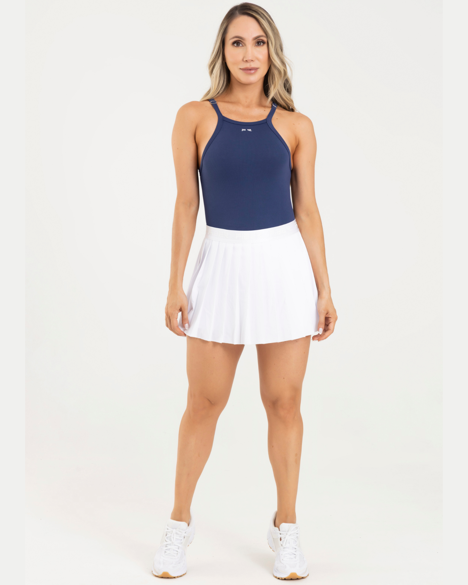 Falda plisada branded blanco eterea FIBER
