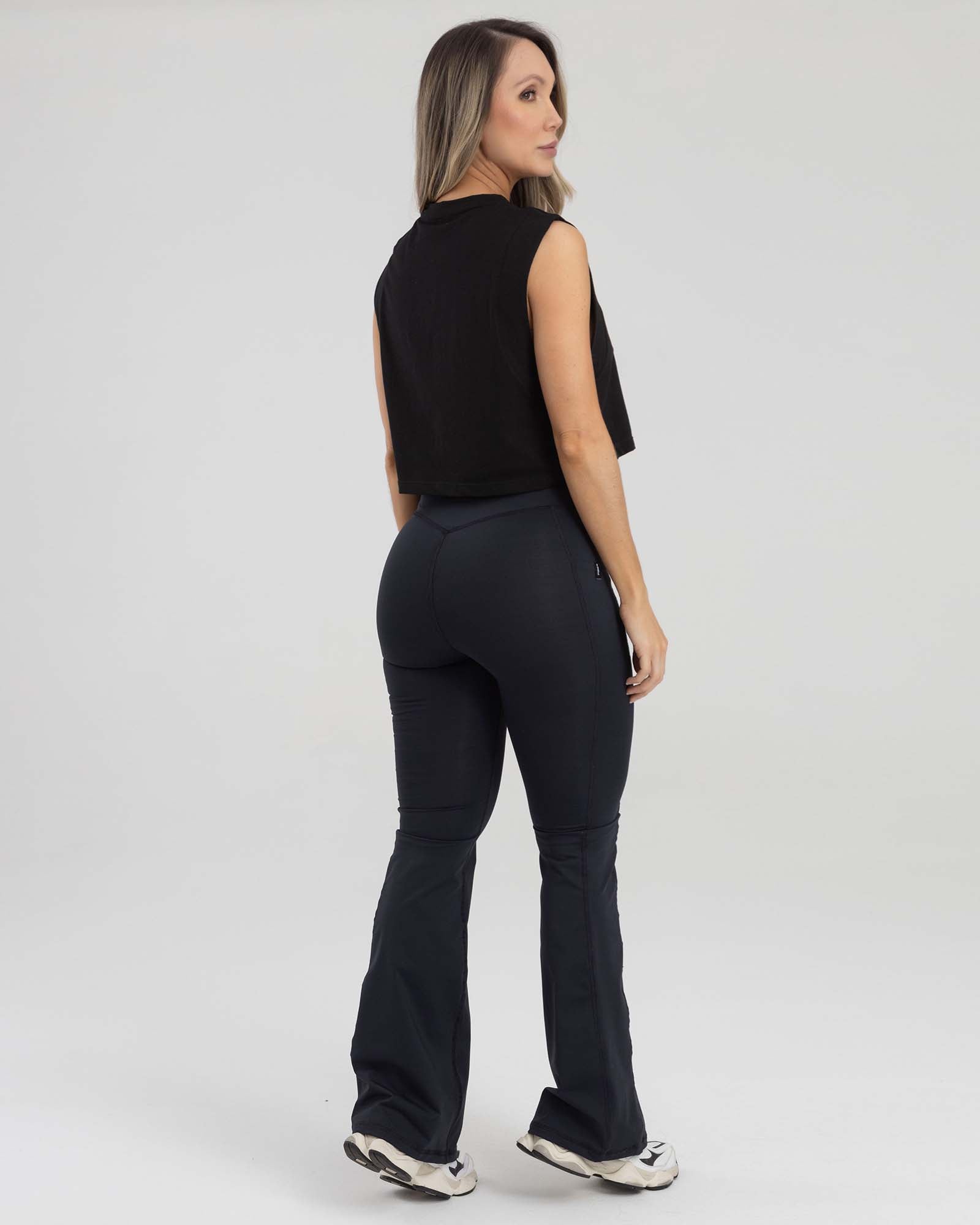 PANTALON BOTA ANCHA NEGRO GOOD SPORT FIBER