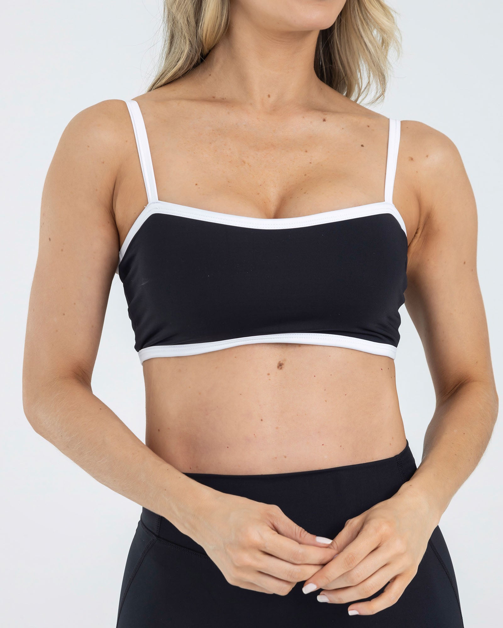 Top manga sisa contrast negro pilates FIBER