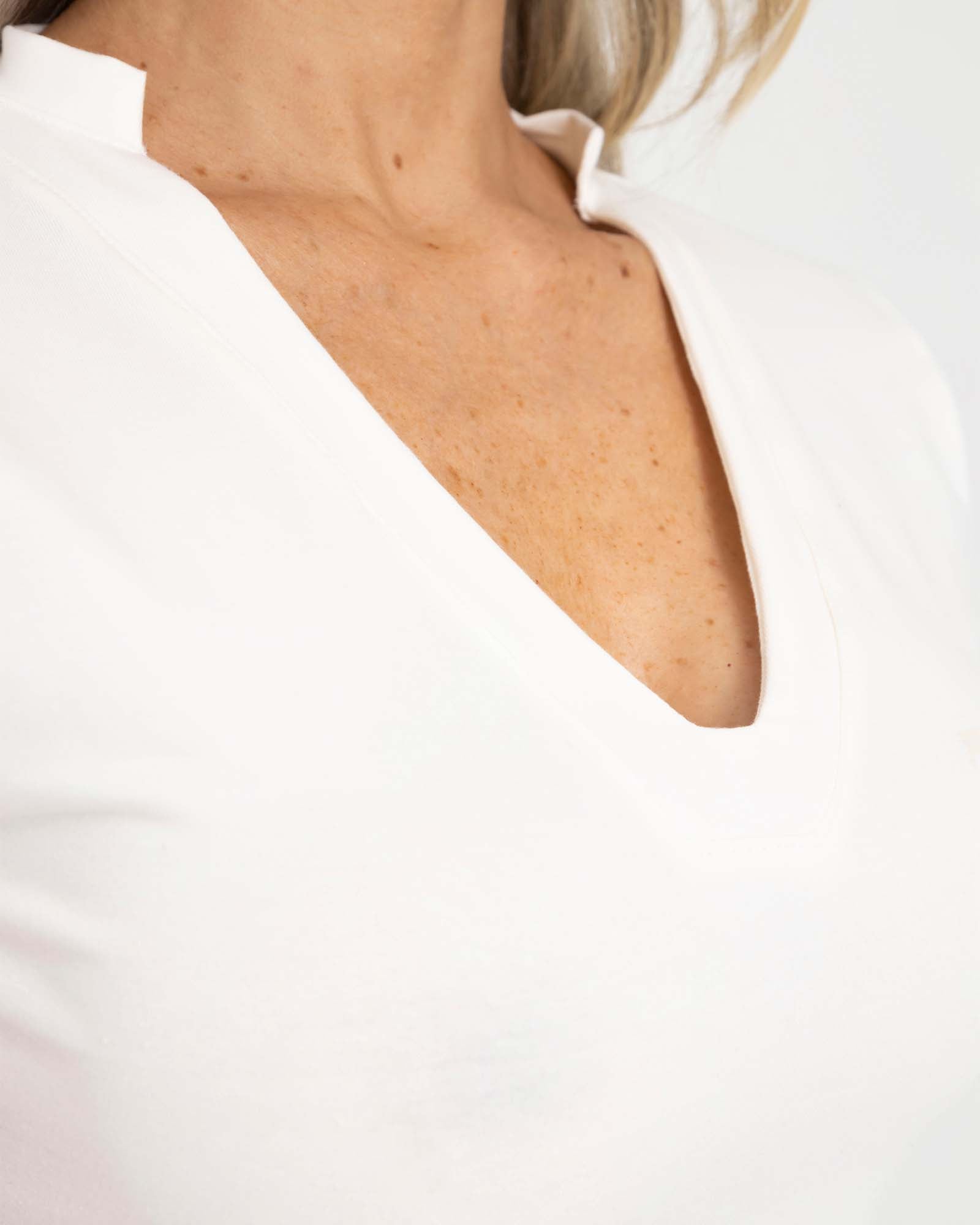 Camiseta corta halter marfil sporty FIBER