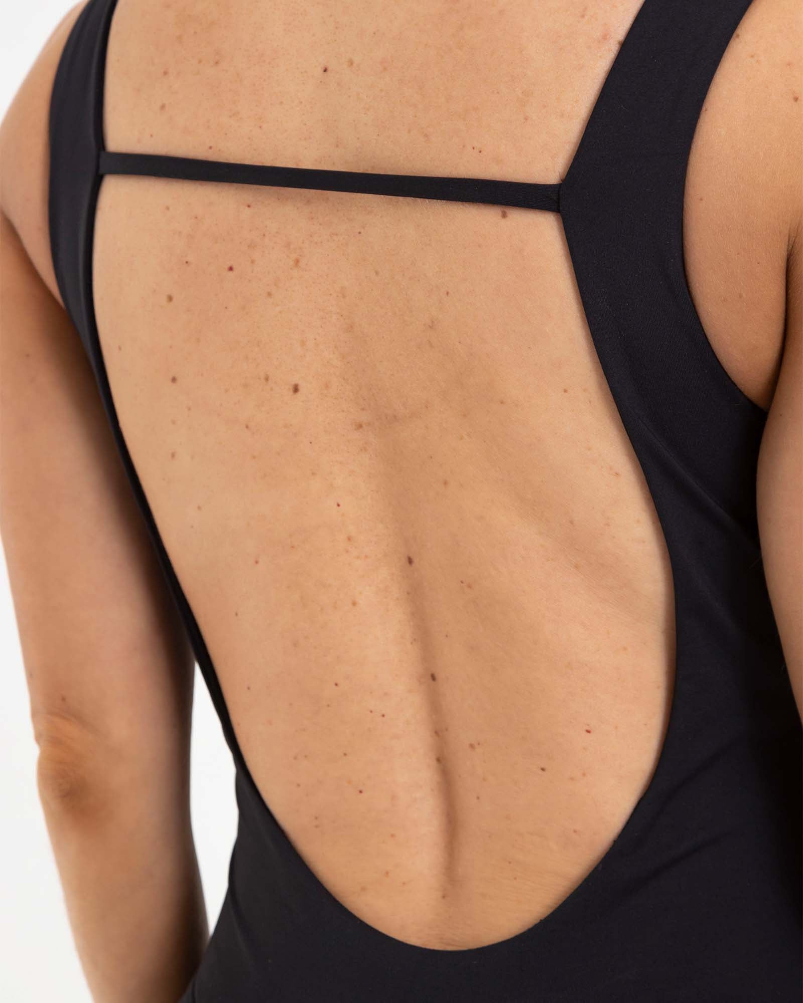 Enterizo corto negro sporty FIBER