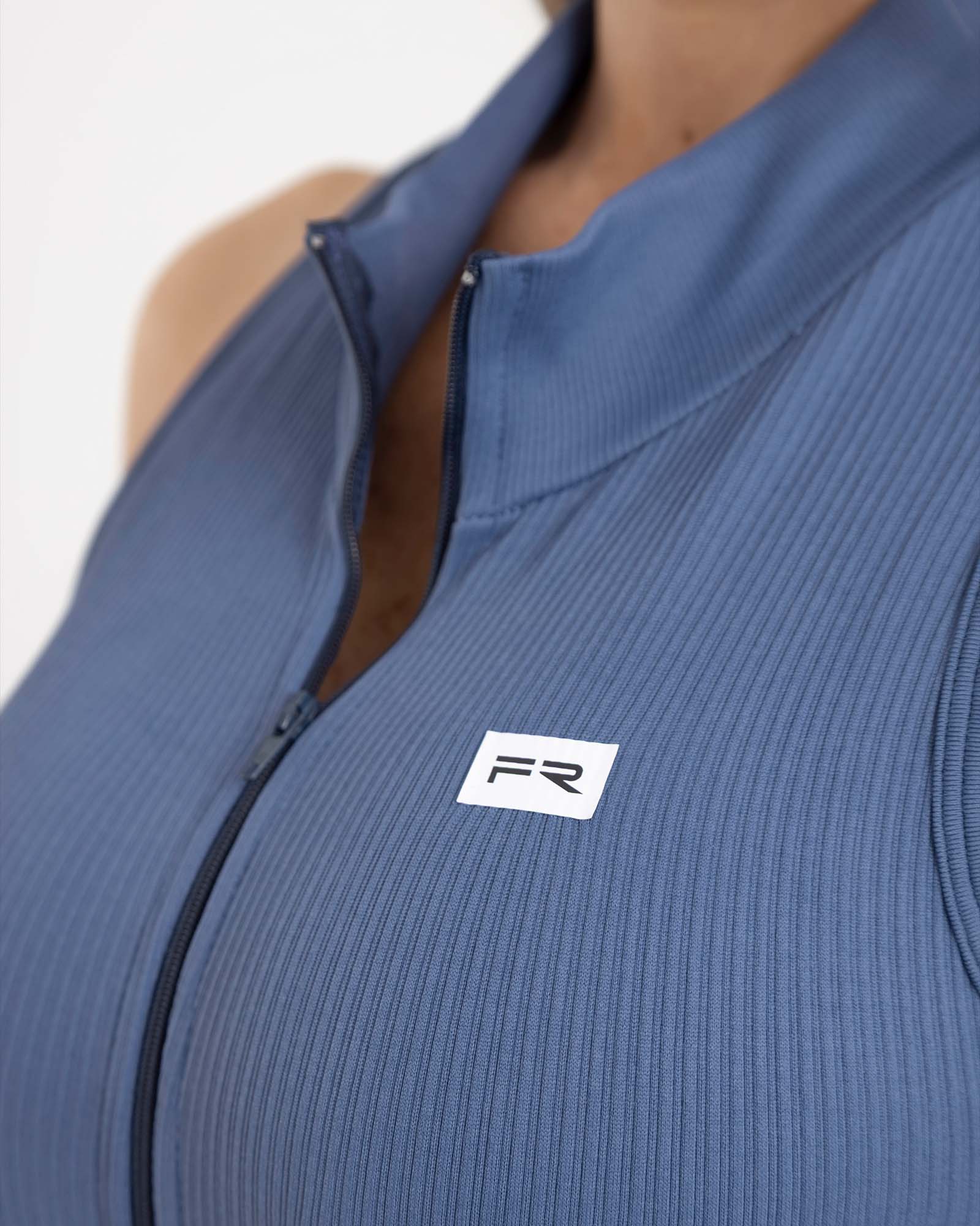 Enterizo largo push up con cierre seamless azul eterea FIBER