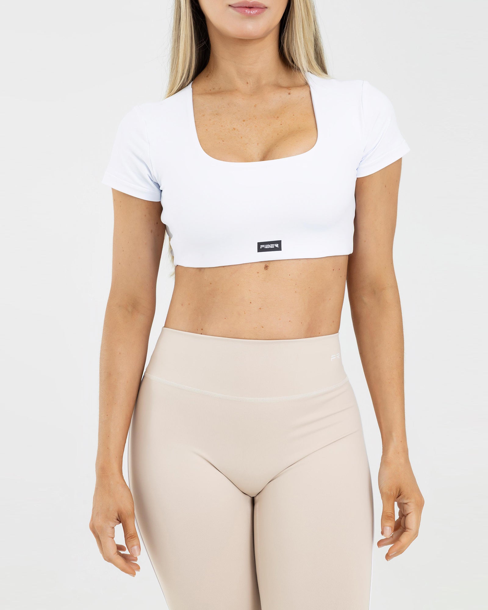 Top manga corta edge blanco level up FIBRA