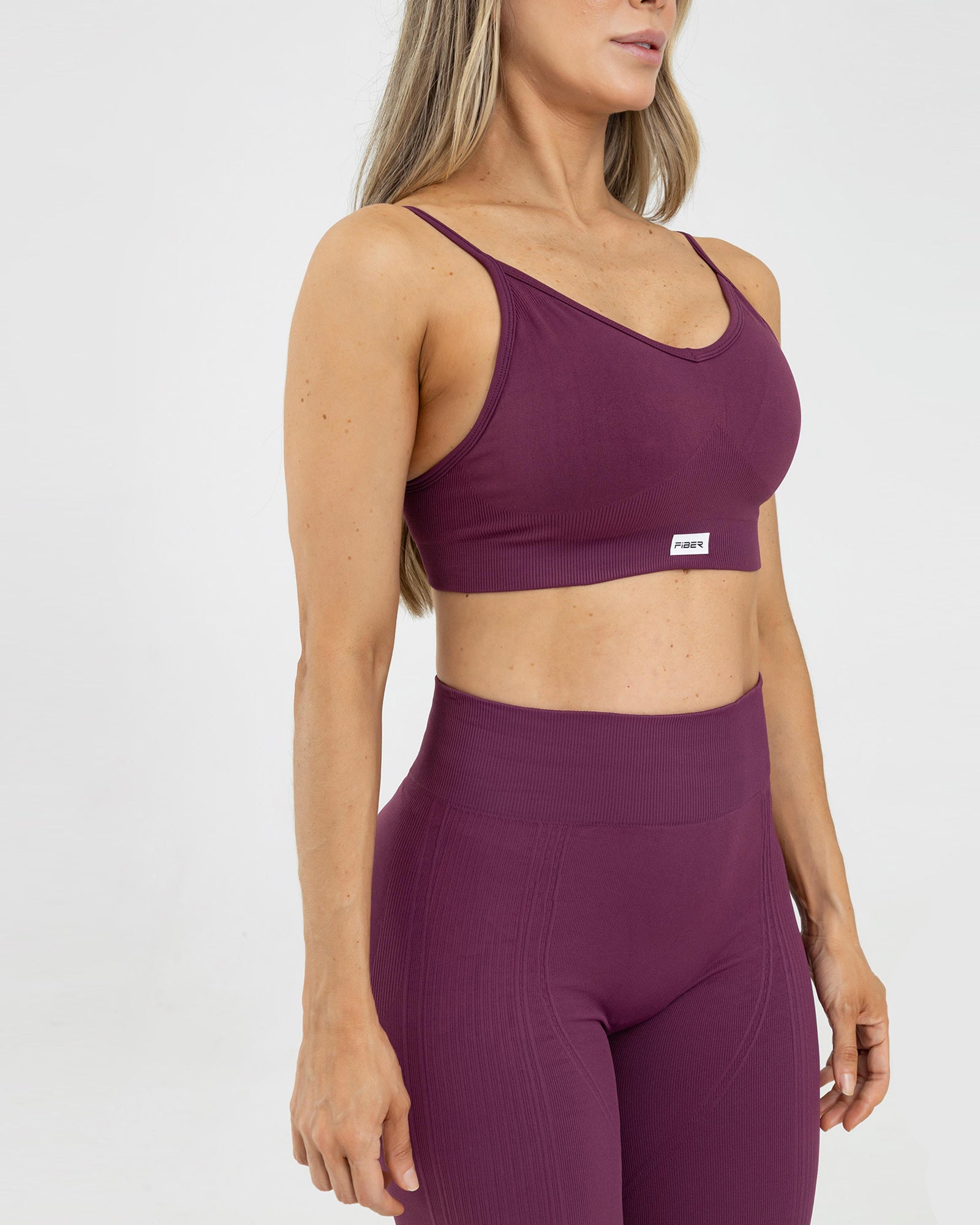 Top seamless sculpt vinotinto burgundy level up FIBER